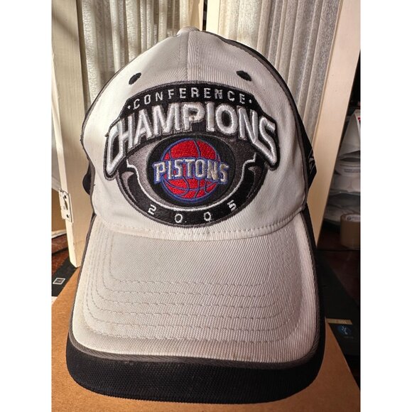 2005 NBA Finals Conference Champions Detroit Pistons Reebok Cap hat Black White - Picture 13 of 14